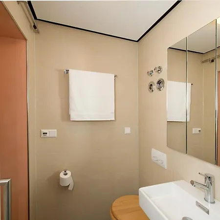 Heidelberg Rooms דירה היידלברג